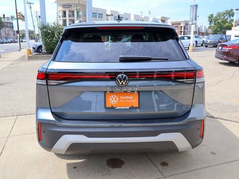 Certified 2025 Volkswagen Tiguan S FWD image 4