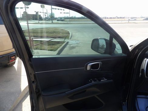 New 2026 Kia Sorento LX image 12