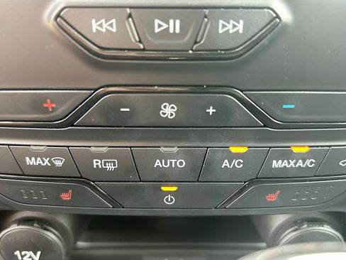 Used 2022 Ford Ranger Lariat w/ Equipment Group 501A High RWD image 21