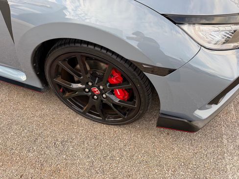 Used 2020 Honda Civic Type R image 9