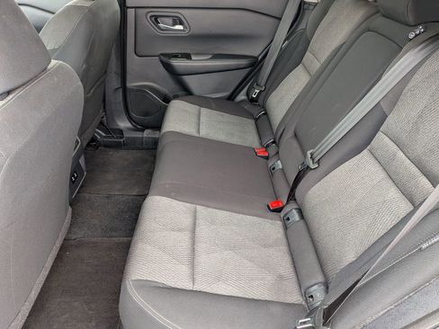 Certified 2025 Nissan Rogue SV image 25