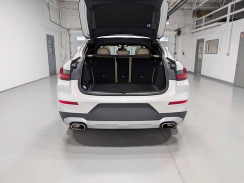 Used 2022 BMW X4 xDrive30i w/ Premium Package 2 image 40