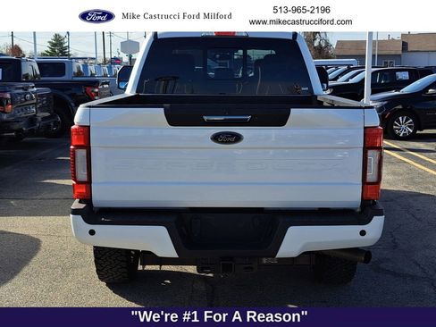 Used 2022 Ford F250 Lariat w/ Black Appearance Package image 4
