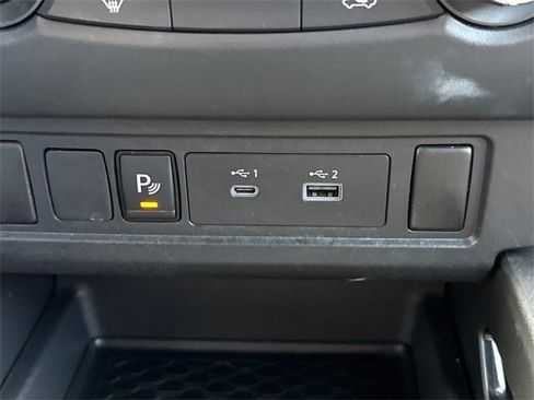 Used 2023 Nissan Frontier SV w/ Midnight Edition Package image 27