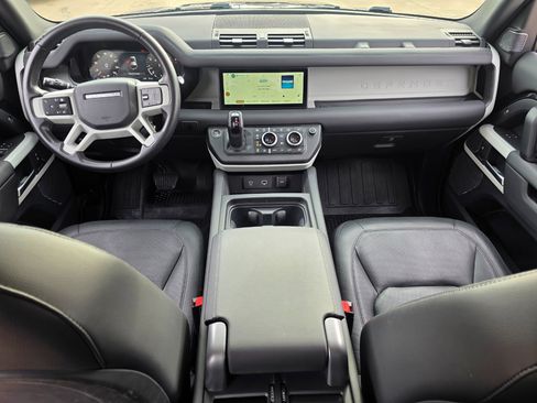 Used 2024 Land Rover Defender 110 S image 14
