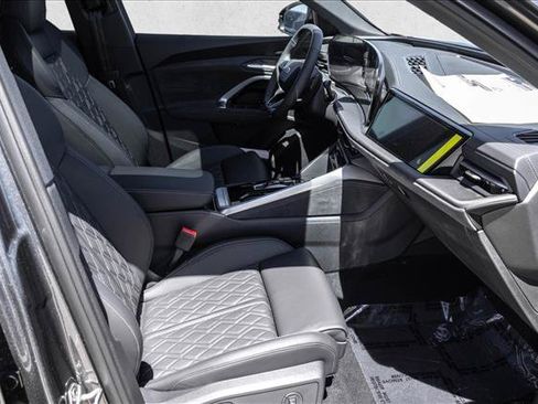 New 2026 Audi SQ5 Premium Plus AWD/4WD image 25