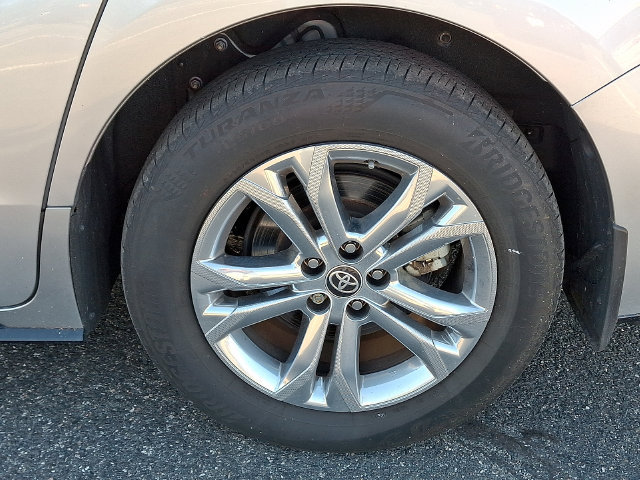 Used 2023 Toyota Sienna XSE w/ XSE Plus Package AWD/4WD image 8