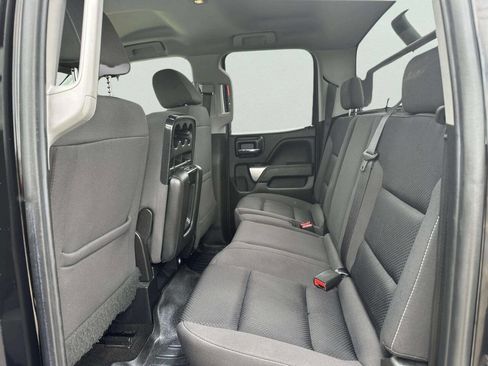 Used 2018 Chevrolet Silverado 1500 LT AWD/4WD image 12