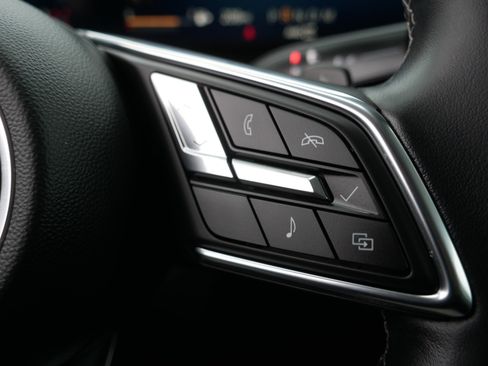 Used 2025 Buick Envision Preferred image 29