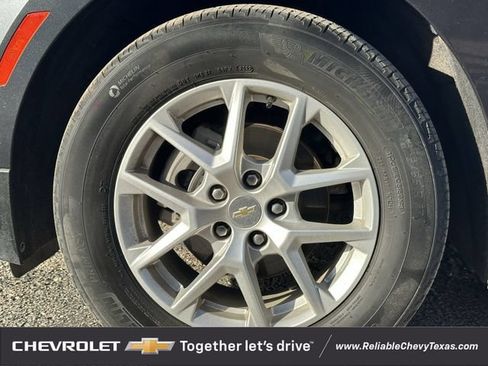 Used 2022 Chevrolet Equinox LT w/ LPO, Floor Liner Package FWD image 5