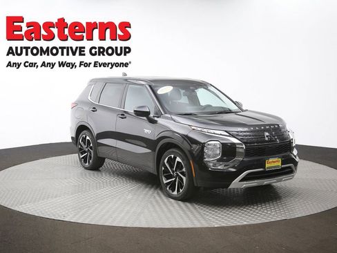 Used 2023 Mitsubishi Outlander SE image 51