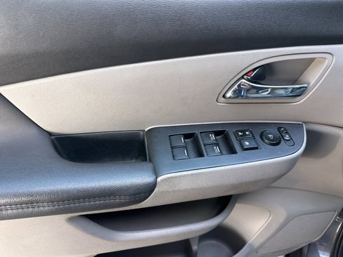 Used 2016 Honda Odyssey SE image 10