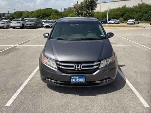 Used 2016 Honda Odyssey SE image 8