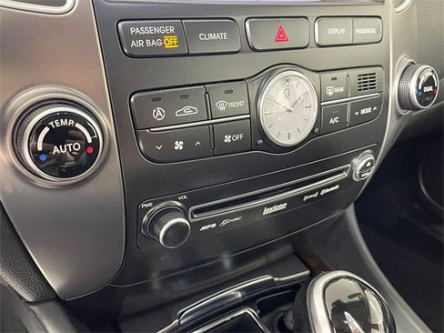 Used 2011 Hyundai Equus Ultimate image 10