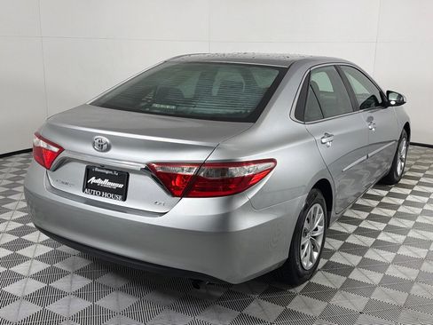 Used 2015 Toyota Camry LE image 5