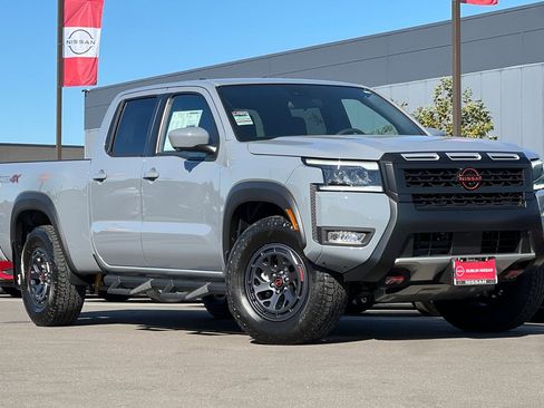 New 2026 Nissan Frontier PRO-4X w/ Pro-4x Convenience Package AWD/4WD image 2