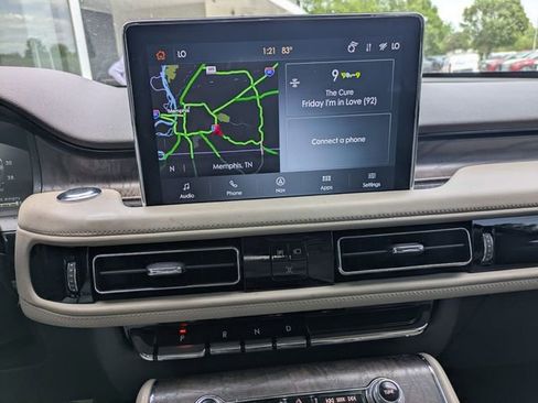 Used 2023 Lincoln Aviator Reserve w/ Equipment Group 201A image 21