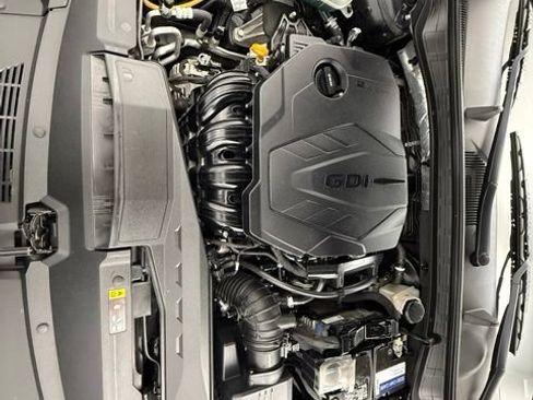 Used 2021 Hyundai Sonata SE w/ Preferred Accessory Package FWD image 9