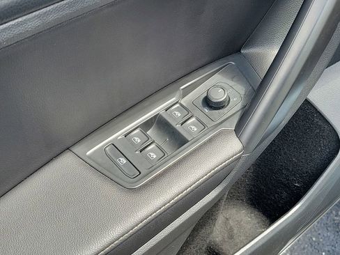 Used 2024 Volkswagen Tiguan S AWD/4WD image 21