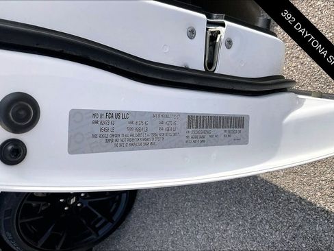 Used 2017 Dodge Charger R/T RWD image 29