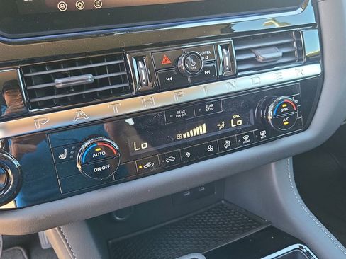 New 2026 Nissan Pathfinder SV image 21