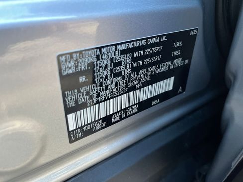 Used 2025 Toyota RAV4 XLE image 30