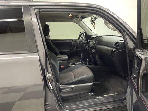 Used 2016 Toyota 4Runner Trail AWD/4WD image 19