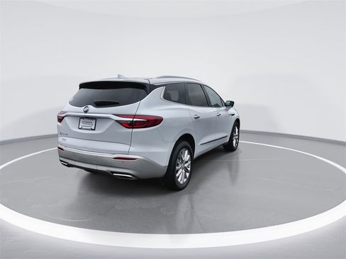 Used 2021 Buick Enclave Essence w/ Sound and Sites Package image 8