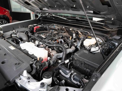 Certified 2024 Toyota Tacoma SR5 image 33