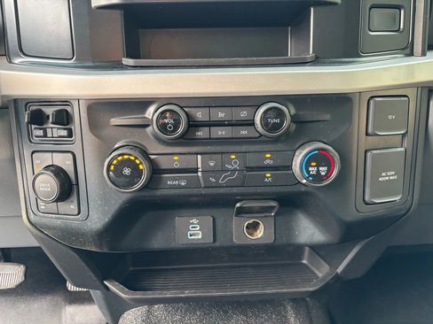Used 2023 Ford F250 XLT w/ FX4 Off-Road Package image 19