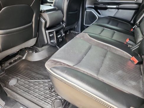 Used 2020 RAM 1500 Laramie AWD/4WD image 9