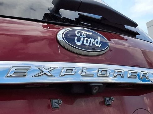 Used 2014 Ford Explorer Limited w/ Equipment Group 301A FWD image 28