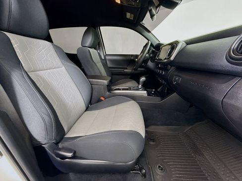 Certified 2023 Toyota Tacoma TRD Off-Road w/ Black Out Package (TMS) image 29