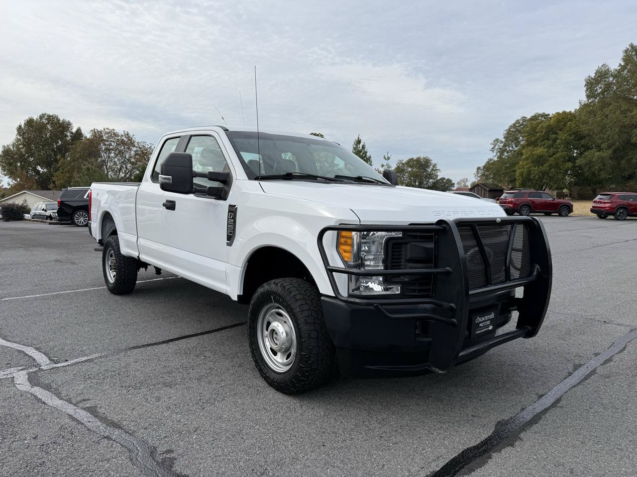 Used 2017 Ford F250 XL w/ Power Equipment Group AWD/4WD image 8