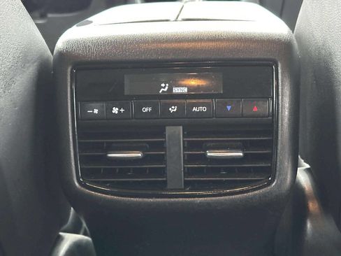 Used 2018 MAZDA CX-9 Touring image 26