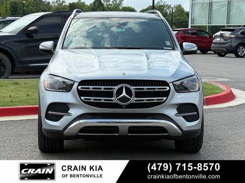 Used 2025 Mercedes-Benz GLE 350 4MATIC image 2