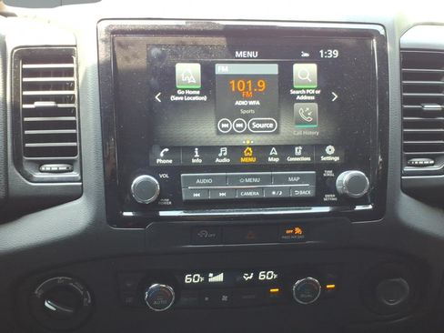 Used 2023 Nissan Frontier PRO-4X w/ Pro Convenience Package AWD/4WD image 11