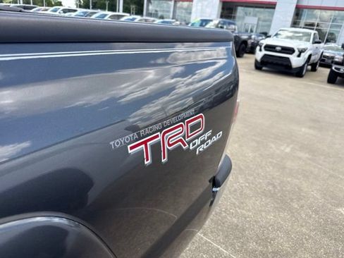 Used 2010 Toyota Tacoma 4x4 Double Cab image 7