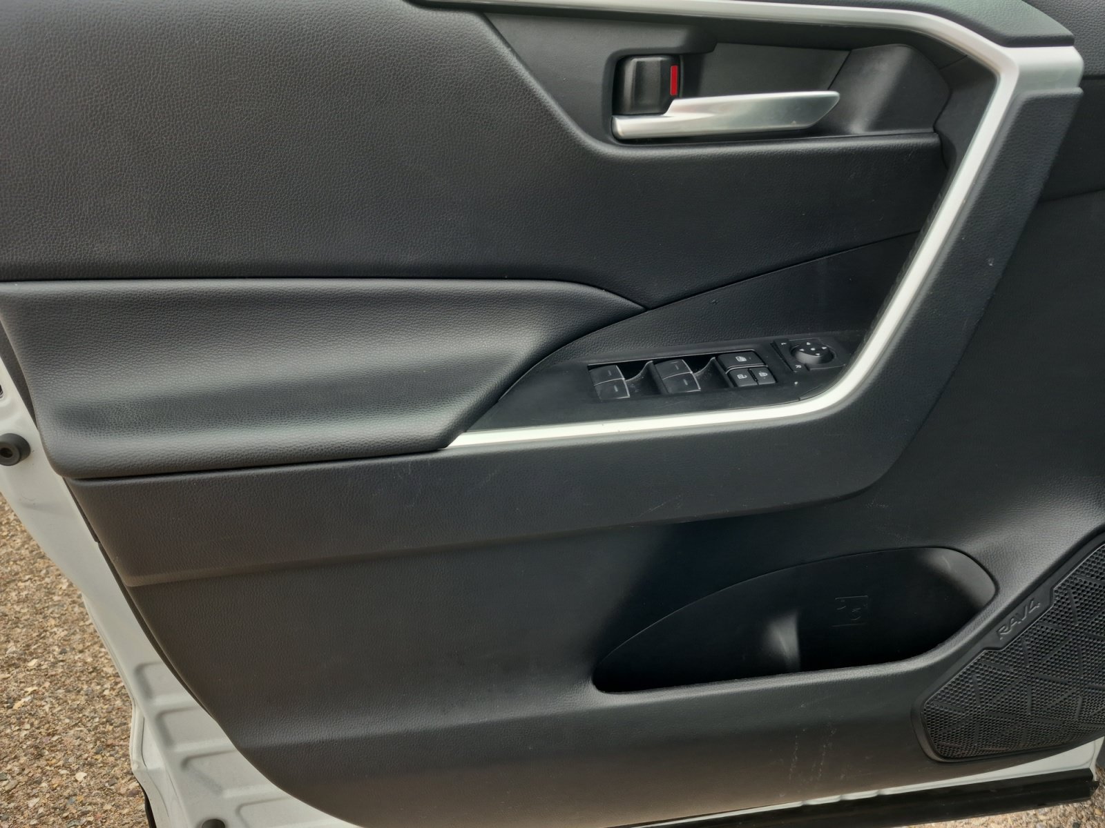 Certified 2025 Toyota RAV4 XLE AWD/4WD image 14