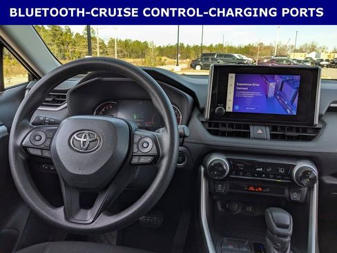 Used 2024 Toyota RAV4 XLE image 8