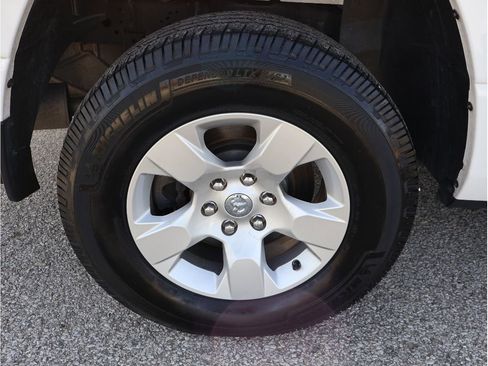 Used 2023 RAM 1500 Lone Star image 11