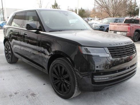 New 2026 Land Rover Range Rover SE image 9