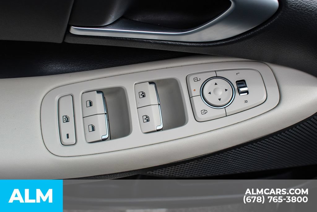 Used 2024 Hyundai Sonata SEL FWD image 32