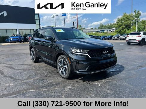 Certified 2023 Kia Sorento S FWD image 6