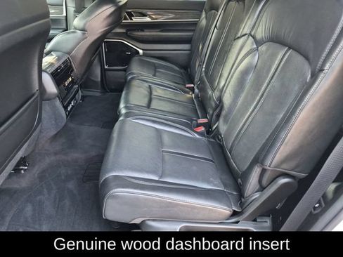 Used 2022 Jeep Wagoneer Series III w/ Premium Group I AWD/4WD image 27
