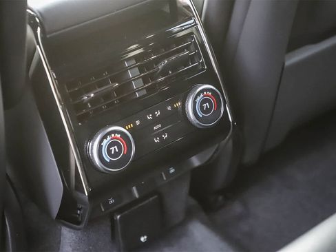 New 2026 Land Rover Range Rover Sport Dynamic SE image 17