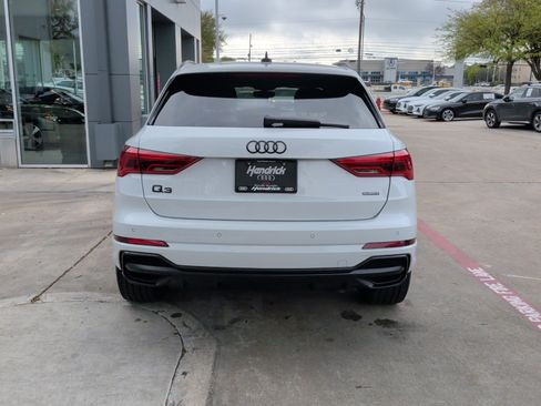 Used 2022 Audi Q3 2.0T Premium Plus w/ Premium Plus Package image 9