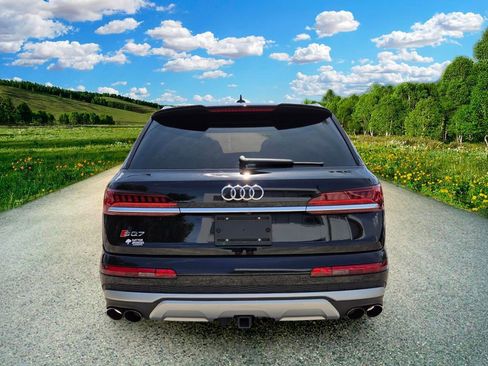 Used 2020 Audi SQ7 Premium Plus w/ Driver Assistance Package AWD/4WD image 5