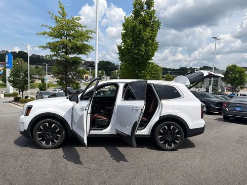Used 2024 Kia Telluride SX Prestige AWD/4WD image 18