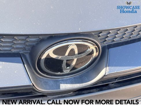 Used 2025 Toyota Corolla LE FWD image 9
